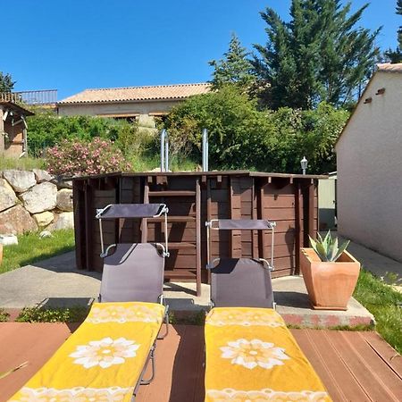 Chez Bernard Et Rosina Bed & Breakfast Esperaza ภายนอก รูปภาพ