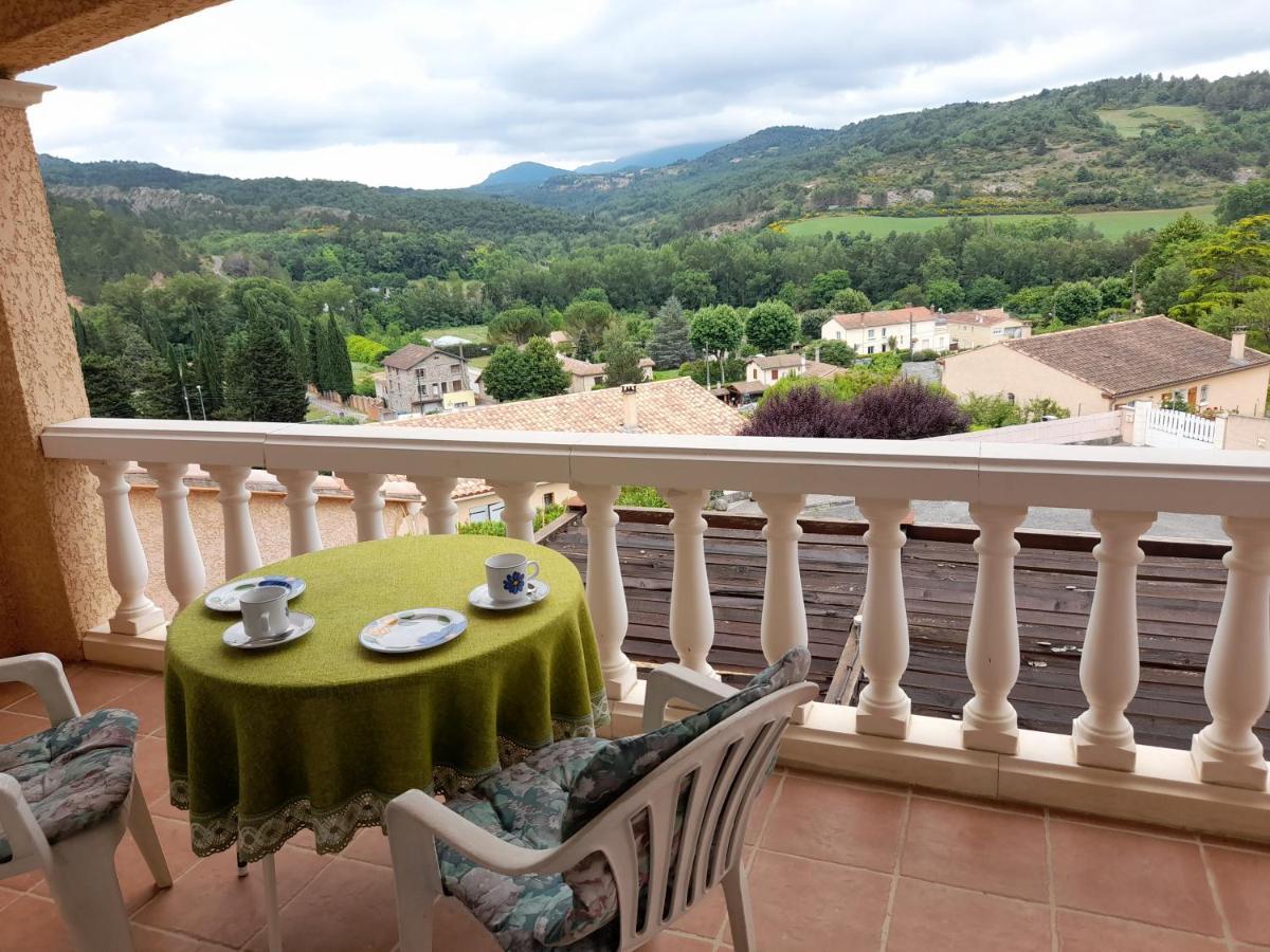 Chez Bernard Et Rosina Bed & Breakfast Esperaza ภายนอก รูปภาพ